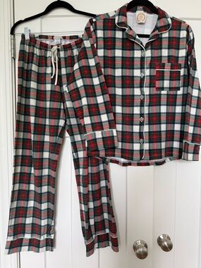 TBBC Women’s Let Me Lounge Set